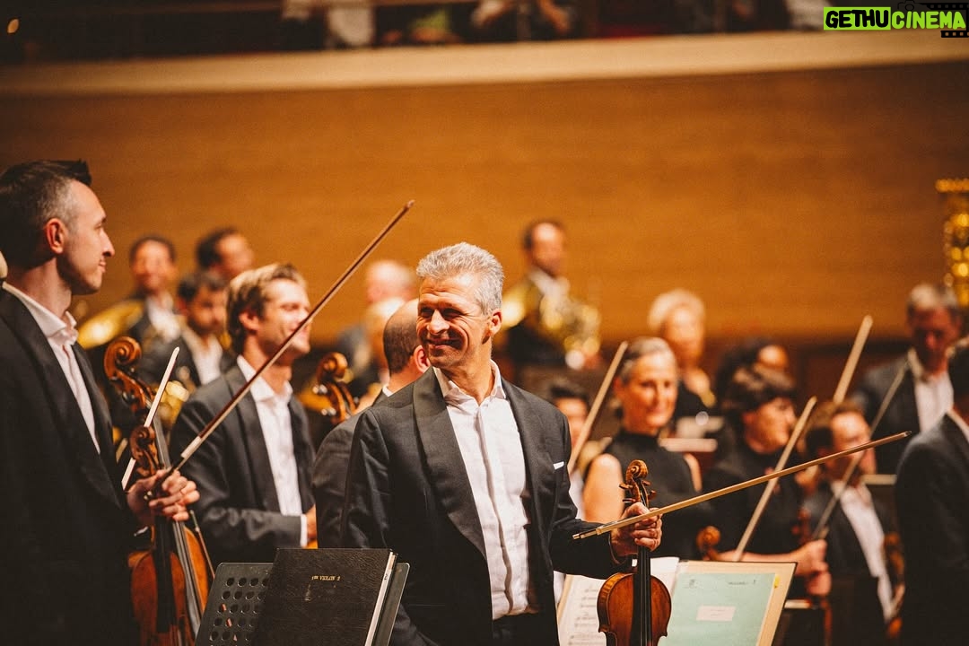 HIMARI - 5.2K Likes - THANK YOU! TOKYO🇯🇵🇨🇭

ORCHESTRE
DE LA SUISSE
ROMANDE
ASIA TOUR 2025

JONATHAN NOTT, CONDUCTOR
HIMARI, VIOLIN

WED. JULY 9
SUNTORY HALL

ジョナサン・ノット指揮
スイス・ロマンド管弦楽団
HIMARI（ヴァイオリン）

2025年7月9日（水）19:00
サントリーホール

..............

ORCHESTRE
DE LA SUISSE
ROMANDE
ASIA TOUR 2025

JONATHAN NOTT, CONDUCTOR
YANG IN MO, VIOLIN
GEORGE LI, PIANO
MICHIAKI UENO, CELLO
HIMARI, VIOLIN

BEIJING 
THU. JULY 3
NATIONAL CENTRE FOR THE PERFORMING ARTS

SEOUL
SAT. JULY 5
SUN. JULY 6
LOTTE CONCERT HALL

KANAGAWA
TUE. JULY 8
MUZA KAWASAKI SYMPHONY HALL

TOKYO
WED. JULY 9
SUNTORY HALL

KYOTO
FRI. JULY 11
KYOTO CONCERT HALL

TOTTORI
SAT. JULY 12
TORIGIN CULTURAL CENTER RIKA HALL

AICHI
SUN. JULY 13
AICHI PREFECTURAL ART THEATER 

#jonathannott #osr #orchestredelasuisseromande #michiakiueno #himari #ジョナサンノット #ノット #スイスロマンド管弦楽団 #上野通明 
@osrorchestre @michiaki_ueno @himariviolin.official 

📸 @nishimaki_tkmi
