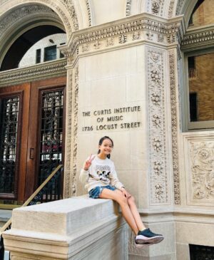 HIMARI Instagram - Curtis Institute of Music
Looking forward to my second year🥳
#curtisinstituteofmusic #philly #music #classic #violin #violinist #fun #america #himari #pink #lovemusic