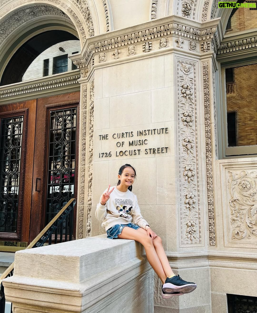 HIMARI - 4.6K Likes - Curtis Institute of Music
Looking forward to my second year🥳

#curtisinstituteofmusic #philly #music #classic #violin #violinist #fun #america #himari #pink #lovemusic
