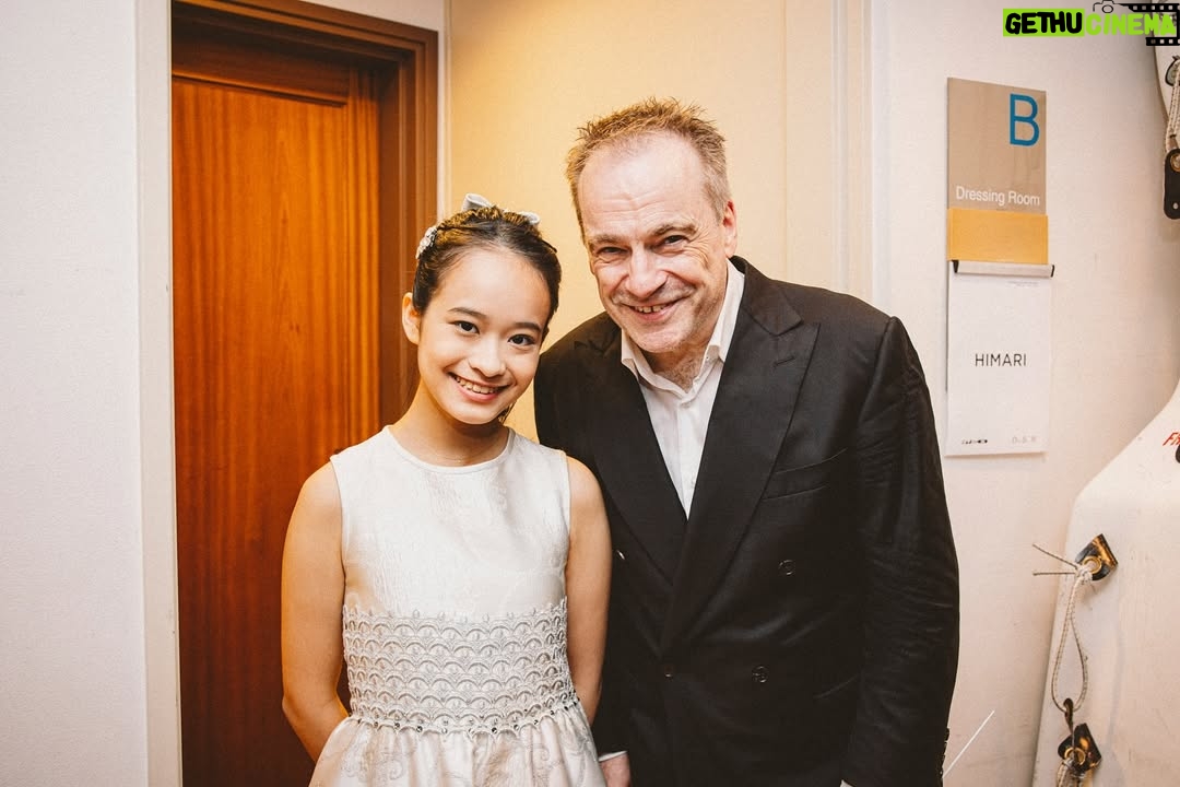 HIMARI - 5.2K Likes - THANK YOU! TOKYO🇯🇵🇨🇭

ORCHESTRE
DE LA SUISSE
ROMANDE
ASIA TOUR 2025

JONATHAN NOTT, CONDUCTOR
HIMARI, VIOLIN

WED. JULY 9
SUNTORY HALL

ジョナサン・ノット指揮
スイス・ロマンド管弦楽団
HIMARI（ヴァイオリン）

2025年7月9日（水）19:00
サントリーホール

..............

ORCHESTRE
DE LA SUISSE
ROMANDE
ASIA TOUR 2025

JONATHAN NOTT, CONDUCTOR
YANG IN MO, VIOLIN
GEORGE LI, PIANO
MICHIAKI UENO, CELLO
HIMARI, VIOLIN

BEIJING 
THU. JULY 3
NATIONAL CENTRE FOR THE PERFORMING ARTS

SEOUL
SAT. JULY 5
SUN. JULY 6
LOTTE CONCERT HALL

KANAGAWA
TUE. JULY 8
MUZA KAWASAKI SYMPHONY HALL

TOKYO
WED. JULY 9
SUNTORY HALL

KYOTO
FRI. JULY 11
KYOTO CONCERT HALL

TOTTORI
SAT. JULY 12
TORIGIN CULTURAL CENTER RIKA HALL

AICHI
SUN. JULY 13
AICHI PREFECTURAL ART THEATER 

#jonathannott #osr #orchestredelasuisseromande #michiakiueno #himari #ジョナサンノット #ノット #スイスロマンド管弦楽団 #上野通明 
@osrorchestre @michiaki_ueno @himariviolin.official 

📸 @nishimaki_tkmi