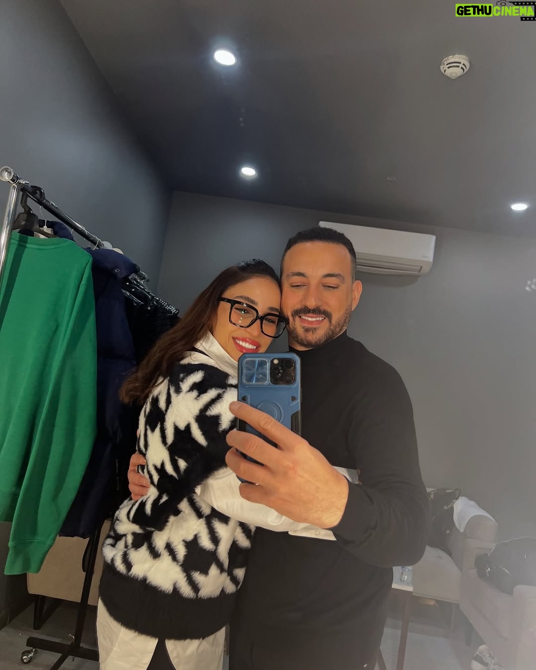 Hagar El Ebiary - 3.1K Likes - كل سنة و انت اغلي ما في الحياة 
كل سنة و انت اطيب و احن 
كل سنة و انت انجح و اهم 
كل سنة و قلبك جميل ونضيف زي ماهو 
❤️❤️❤️ كل سنة و انت حبيبي 
@diabel3aw