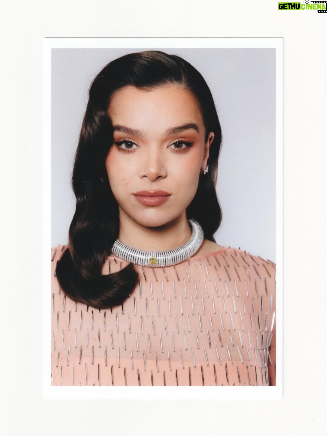 Hailee Steinfeld - 1.5 Million Likes - What a night at the Golden Globes ✨

A night out with my newest plus one—presenting with Ayo, in a room built on years of hard work and dedication. Catching up with old friends, making new ones, and most of all celebrating Sinners with my Sinners family 🤍

Made all the more stunning in #Desertdiamonds by @repossi @adiamondisforever 
#partner