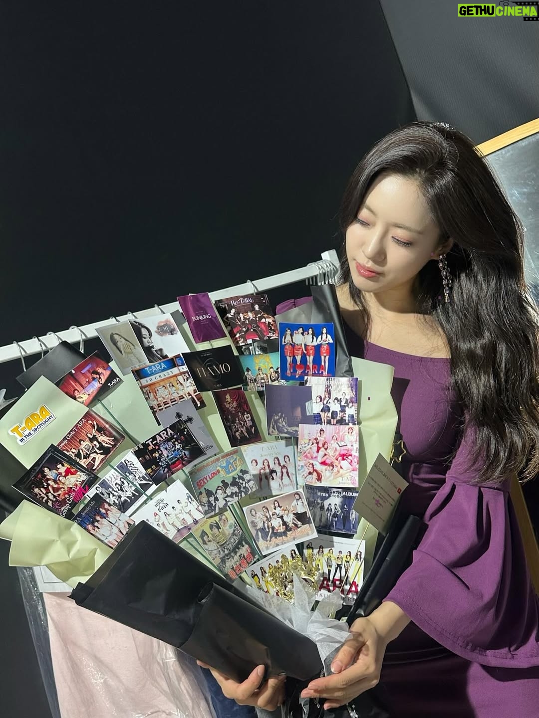 Ham Eun-jung - 15.8K Likes - ✨Vietnam queen’s 만났던 날 #cámơn 행복했었음! 💕