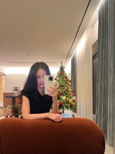Actress Han Ye-seul HD Photos and Wallpapers December 2025