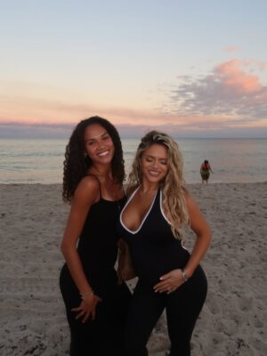 Hannah Brooke Instagram - Some lost bye week clips and a few bumpdates 🤰🏼