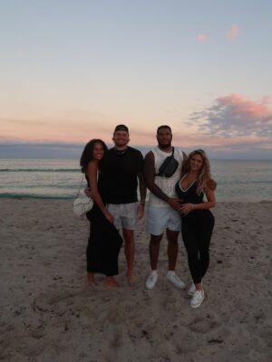 Hannah Brooke Instagram - Some lost bye week clips and a few bumpdates 🤰🏼