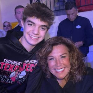 Hannah Colin Instagram - With hard work and determination everything is possible. So proud of Hannah continuing her dance training and higher education at Texas Tech! You’ve come a long way, baby!!! A standing back tuck? I didn’t see that coming! Wow! 👏🏼😘 #ALDC #ALDCAlways #AbbyLeeMiller #DanceMoms #UDA