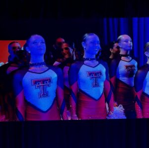 Hannah Colin Instagram - With hard work and determination everything is possible. So proud of Hannah continuing her dance training and higher education at Texas Tech! You’ve come a long way, baby!!! A standing back tuck? I didn’t see that coming! Wow! 👏🏼😘 #ALDC #ALDCAlways #AbbyLeeMiller #DanceMoms #UDA