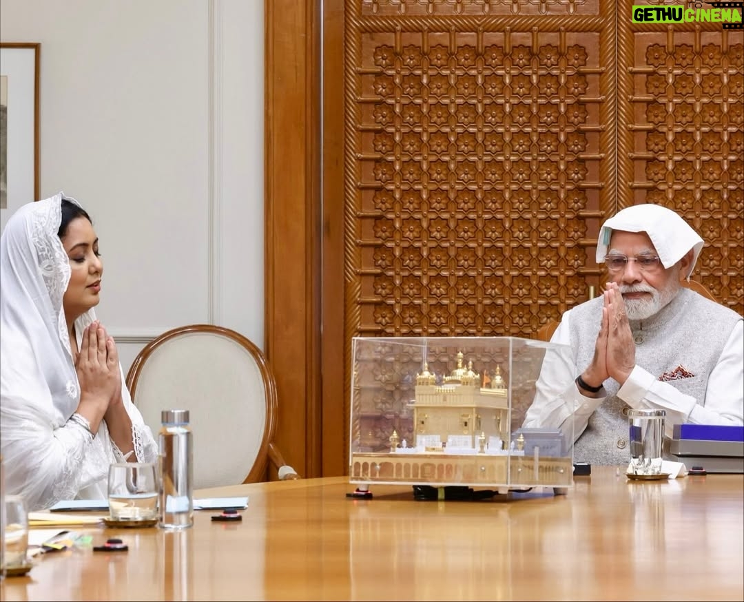 Harshdeep Kaur - 22K Likes - A day for the books! So honored to have met with the Honourable Prime Minister of India Shri @narendramodi ji on the Eve of his 75th Birthday at his residence in New Delhi

What made this meeting even more special for me was the moment he requested me to sing “Ik Onkar” the Mool Mantra sung by me from the Gurbani 🙏🏼 

My deepest gratitude to Shri @hardeepspuri ji for making me a part of this delegation along with some esteemed members of the Sikh Committee, formed for the safekeeping and befitting display of Holy “Jore Sahib” belonging to our 10th Guru Sri Guru Gobind Singh Ji Maharaj and his wife Mata Sahib Kaur Ji. 
I stand with a heart full of emotions, goosebumps and a profound sense of humility..to be chosen as a representative of the Sikh community for this sacred cause.

Waheguru 🙏🏼

#narendramodi #ikonkar #pmoindia #harshdeepkaur