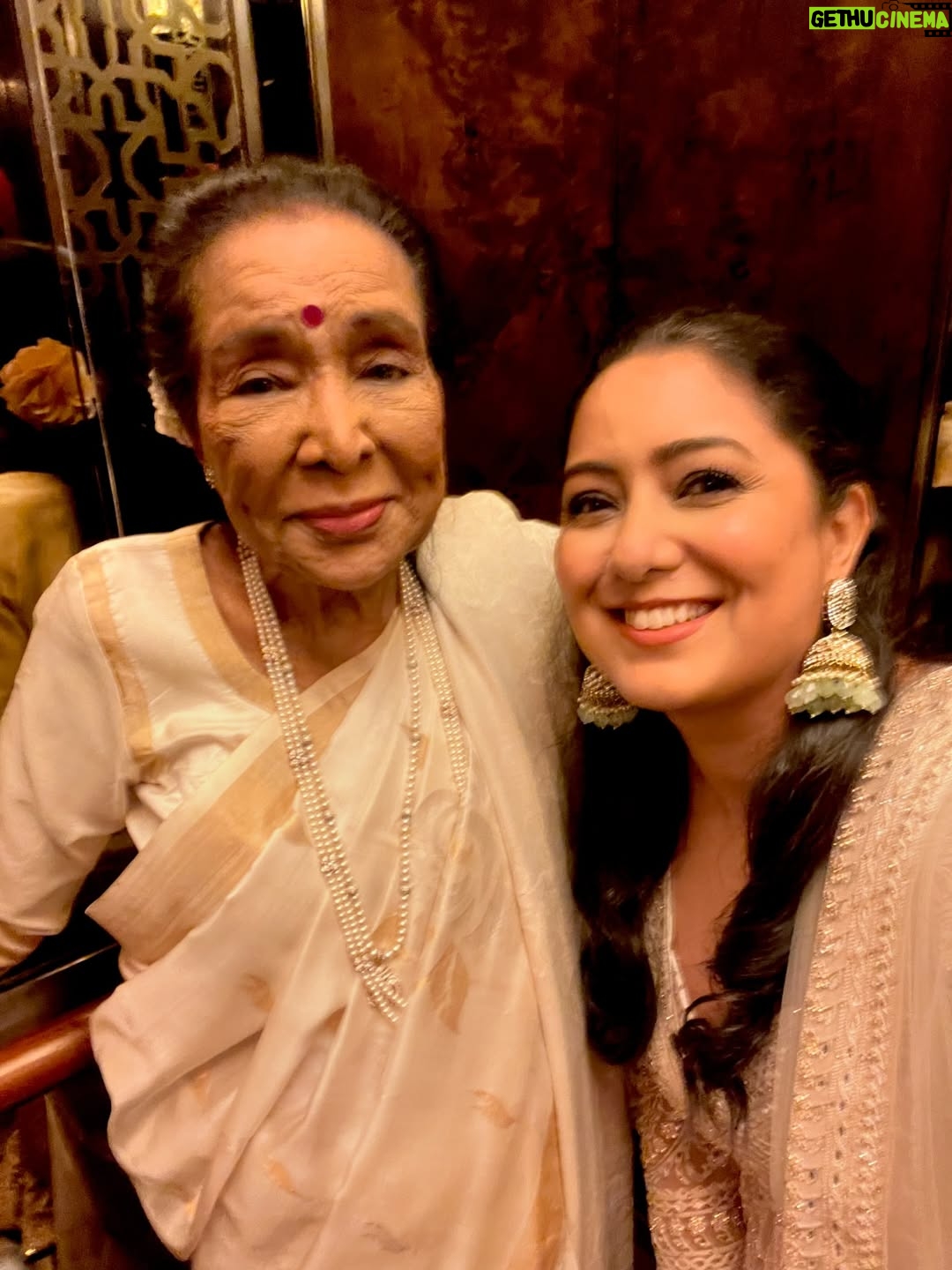 Harshdeep Kaur - 65.6K Likes - Musical Maahaul at #ArjunWedsSaaniya 🎵✨

With Legends @asha.bhosle @shankar.mahadevan @sonunigamofficial @aishwaryaraibachchan_arb @bachchan @sangeeta.mahadevan @mankeet_singh