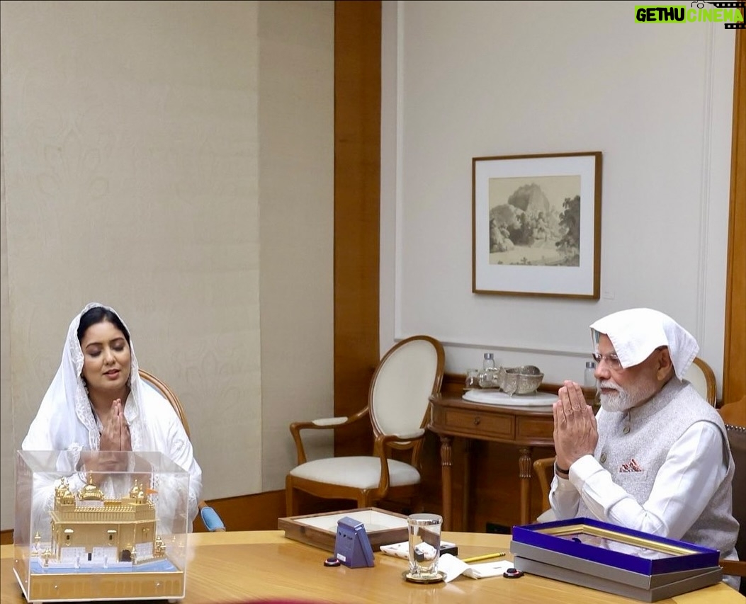 Harshdeep Kaur - 22K Likes - A day for the books! So honored to have met with the Honourable Prime Minister of India Shri @narendramodi ji on the Eve of his 75th Birthday at his residence in New Delhi

What made this meeting even more special for me was the moment he requested me to sing “Ik Onkar” the Mool Mantra sung by me from the Gurbani 🙏🏼 

My deepest gratitude to Shri @hardeepspuri ji for making me a part of this delegation along with some esteemed members of the Sikh Committee, formed for the safekeeping and befitting display of Holy “Jore Sahib” belonging to our 10th Guru Sri Guru Gobind Singh Ji Maharaj and his wife Mata Sahib Kaur Ji. 
I stand with a heart full of emotions, goosebumps and a profound sense of humility..to be chosen as a representative of the Sikh community for this sacred cause.

Waheguru 🙏🏼

#narendramodi #ikonkar #pmoindia #harshdeepkaur