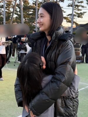 Haru Instagram - 🚀⭐️
最終回まで見てくださった皆様ありがとうございました。
すこしずつ、絆が成長していくような物語でしたね。
大好きなチームとのお別れは寂しいけれど、
よく頑張ったと、久しぶりに自分を褒めてあげられそうです。
みんなに支えてもらった4ヶ月間でした！
また会えますように！