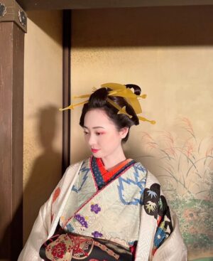 Haruka Fukuhara Instagram - .
2025年も
大変お世話になりました！
そしてありがとうございました！！

今年も周りの方の支えのおかげで、とってもとーっても幸せな一年でした♡
大好きな人たちとたくさん笑って、たくさんはしゃいで、楽しすぎたなぁ〜！
2025年も感謝感謝の一年です。
本当にありがとうございました！！
2026年もこんな私ですが、どうぞよろしくお願い致します☺️
来年も大好きなファンの皆さんとたくさんお会いできますように✨