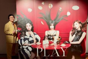 Haruna Kondo Instagram - 🎊

MISAMOさんの
MISAMO 1st Listening Party「PLAY」
にご招待いただき、行ってきました🥳
アルバムの世界観に入れたんだよ！！
めーっちゃかわいかったぁ🥰🥰🥰
アルバム、毎日聴いてるんだけど、
「PLAY」ってタイトルにふさわしい、様々な色や表情の
曲たちで、MISAMOさんの表現が素晴らしくて、
だいすきなアルバム！
まだ触れていない人はぜひ聴いてほしいし、
MVも見てほしいいい🐰

楽しすぎるイベントで最高だった！！
グッズも買えた😘🫧
オンライン限定も楽しみだね😊

3人と会える時は、いつもふがふがしちゃう🥴
この時も3人やさしくって、ポーズのリクエストにも
応えてくれて、本当にありがとうの気持ちでいっぱい！
いつも幸せをありがとう🫶🏻🫶🏻🫶🏻

写真↓
①3人が美しすぎて眩しいよ。黄色いジャケットの人はエルトンジョンではありません
②HAMISAMO復活
③わたしはアジアの大富豪感出てしまっている
④ももちゃんとばっさーは別の世界にいますか?
⑤ねずみにしてほしいと言うおかしなお願いにも応えてくれるやさしさ
⑥やさしさパート2。表情も完璧かよ
⑦おれたちわんす
⑧一緒に写真撮ってもらった！うれしい！ダンス最強
⑨あえて座らないわんす
⑩かっこいいジャケ
11うつくしいジャケ
12美術館に飾りたいジャケ
13Confettiな足元
14プリ機もあって最高！顔が変わらないのがまた最高！
15ばっさー動画ありがとう

#MISAMO さん
#PLAY

@jypetwice_japan