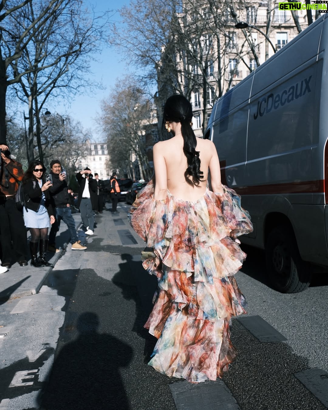 Heart Evangelista - 115K Likes - Fragments from fashion week 🤳 #PFW #ParisFashionWeek