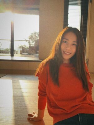 Hebe Tien Fu-chen Instagram - 大年初一🐎🐟🍾🍊🧨🧧🎊
新年快樂
神馬都有
陽光燦爛
年年有魚
大吉大利
常常酒酒

#應景的me