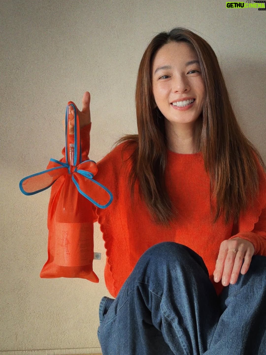 Hebe Tien Fu-chen - 128.1K Likes - 大年初一🐎🐟🍾🍊🧨🧧🎊
新年快樂
神馬都有
陽光燦爛
年年有魚
大吉大利
常常酒酒

#應景的me