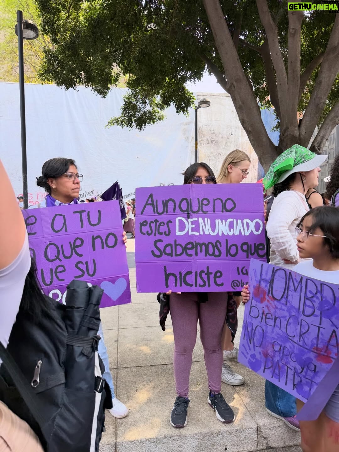Herly RG - 113.7K Likes - Lo sanador que fue marchar con mi mamá 😭❤️‍🩹 que el privilegio no nos nuble la empatía, ¡MUJER ESCUCHA ESTA ES TU LUCHA! necesitamos seguir alzando la voz por ti, por todas, por nosotras 💜💚