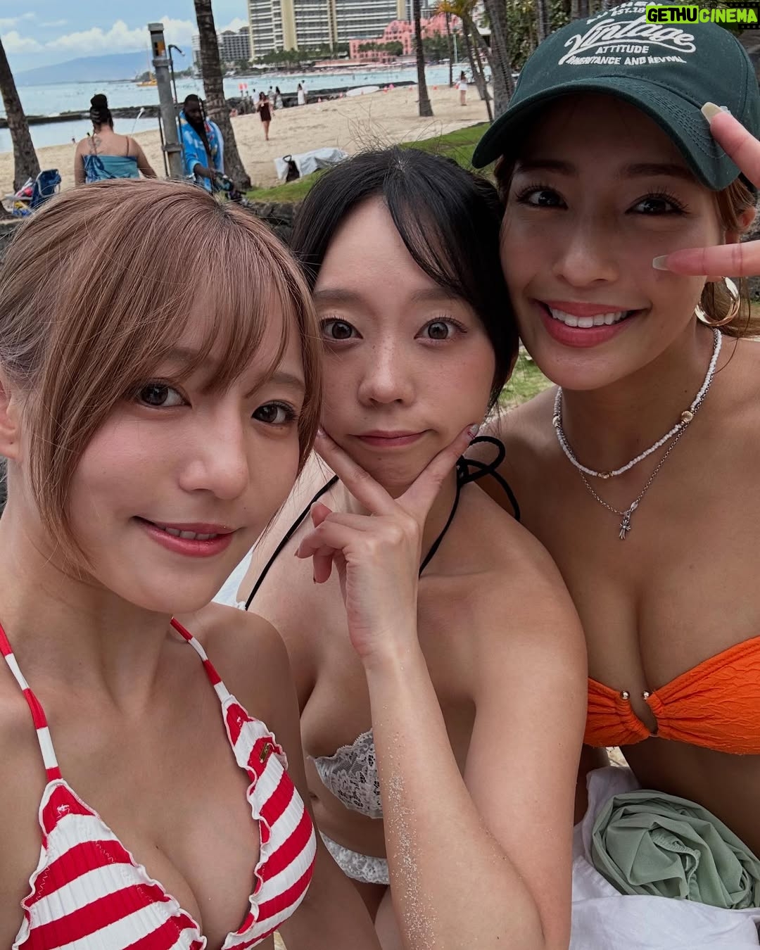 Hikaru Aoyama - 8.4K Likes - sherbet 10周年㊗️
ハワイに連れて行ってもらいました〜！！
撮影もしてきたのでお楽しみに☺️️🩵

お祝いもしてもらいましたし
買い物もしたし
久しぶりのハワイ楽しかった～
ご飯美味しすぎ🥹🤫

また行きたいな🥹笑笑

とにかく、5/31の東京初日から
ライブ頑張りますよん🔥
チケット発売中なので、ゲットしてない方はしてね！
詳しくはsherbetのXにて🙏🙏

#instagood #instafood