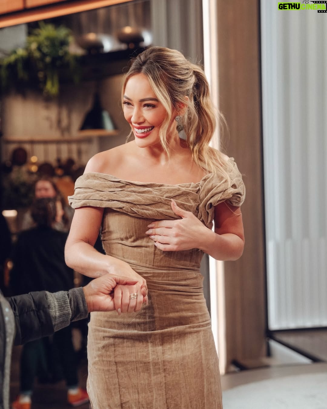 Hilary Duff - 532.9K Likes - thank you for having me @drewbarrymore @thedrewbarrymoreshow 🧡