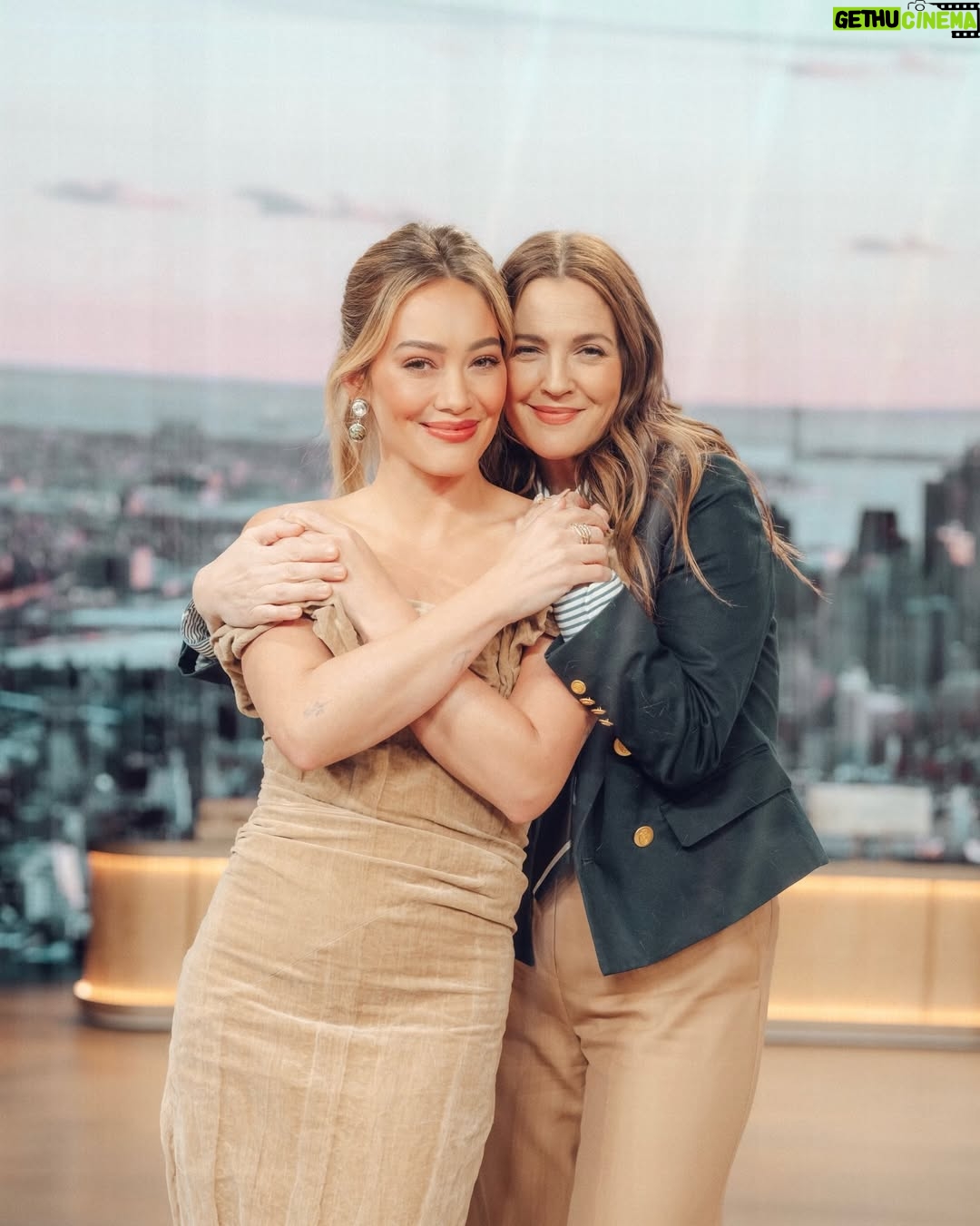 Hilary Duff - 532.9K Likes - thank you for having me @drewbarrymore @thedrewbarrymoreshow 🧡
