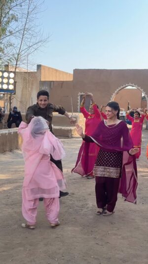 Himanshi Khurana Instagram - @official_rnait