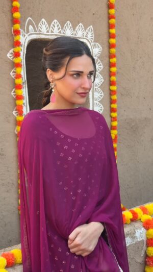 Himanshi Khurana Instagram - 🧚♀️🧚♀️