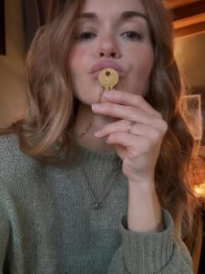 Actress Holland Roden HD Photos and Wallpapers December 2025