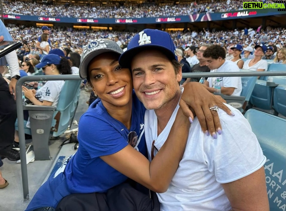 Holly Robinson Peete - 34.9K Likes - Happy Birthday to my buddy of…. Gulp…50 years!! 🤯🤯🤯Friends since 7th grade omggggg! From french class to the talent shows to marriage kids- to rooting for our Dodgers- and so much in between! So glad our friendship has endured the test of many seasons… whewww the stories we got 😅😅 Love you @roblowe 🎂 🎉
(By the way this song was a hit back in jr high! Float on, baby!)