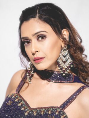 Hrishitaa Bhatt Instagram - Not just wearing an outfit — wearing confidence 💜
Classic. Powerful. Unapologetic.

Styledby- @stylebyriyajain
Assistant Stylist- @Moreprachie__ @instylewithtithi
Outfit- @anshuman_nair777 @Houseofarv × @_ravinaborade_
Jewellery- @pastel_pearls_jewellery
MUA- @manish_kerekar
Hair by- @hairstylist_reshma
📸- @anirudh_ramteke @abhi_nair1997
Managed by- @moushumibanerji

#SoftElegance #GracefulVibes #SubtleGlam #TimelessBeauty #QuietLuxury EveningGlam IndianElegance ModernEthnic GraceInMotion StatementStyle