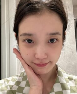 Actress IU HD Photos and Wallpapers December 2025