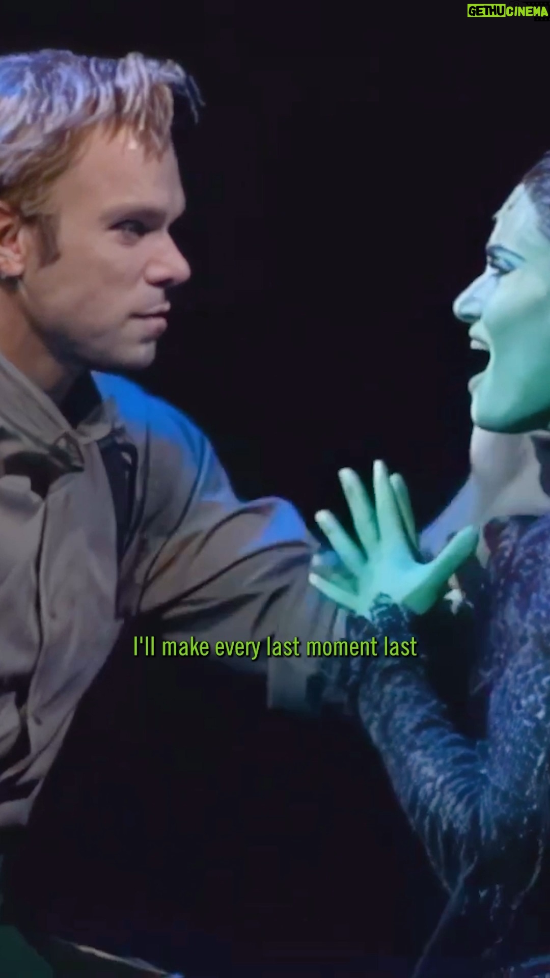 Idina Menzel - 96.9K Likes - Every moment 💚 #WICKED @IdinaMenzel @norbert_leo_butz
Visit our link in bio and plan your trip to Oz.