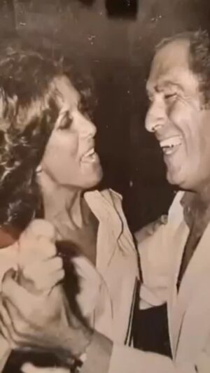 Iliana Calabró Instagram - Hoy cumple 64 años de casados este AM❤️R que fue la base de nuestra familia que lo sigue proyectando… 💕Gracias Dios por tamaña bendición💖Cala y Coca un amor eterno….♥️