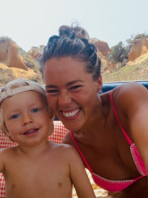 Inês Aires Pereira Instagram - 4 anos desta peça!!! 🦁🦁🦁