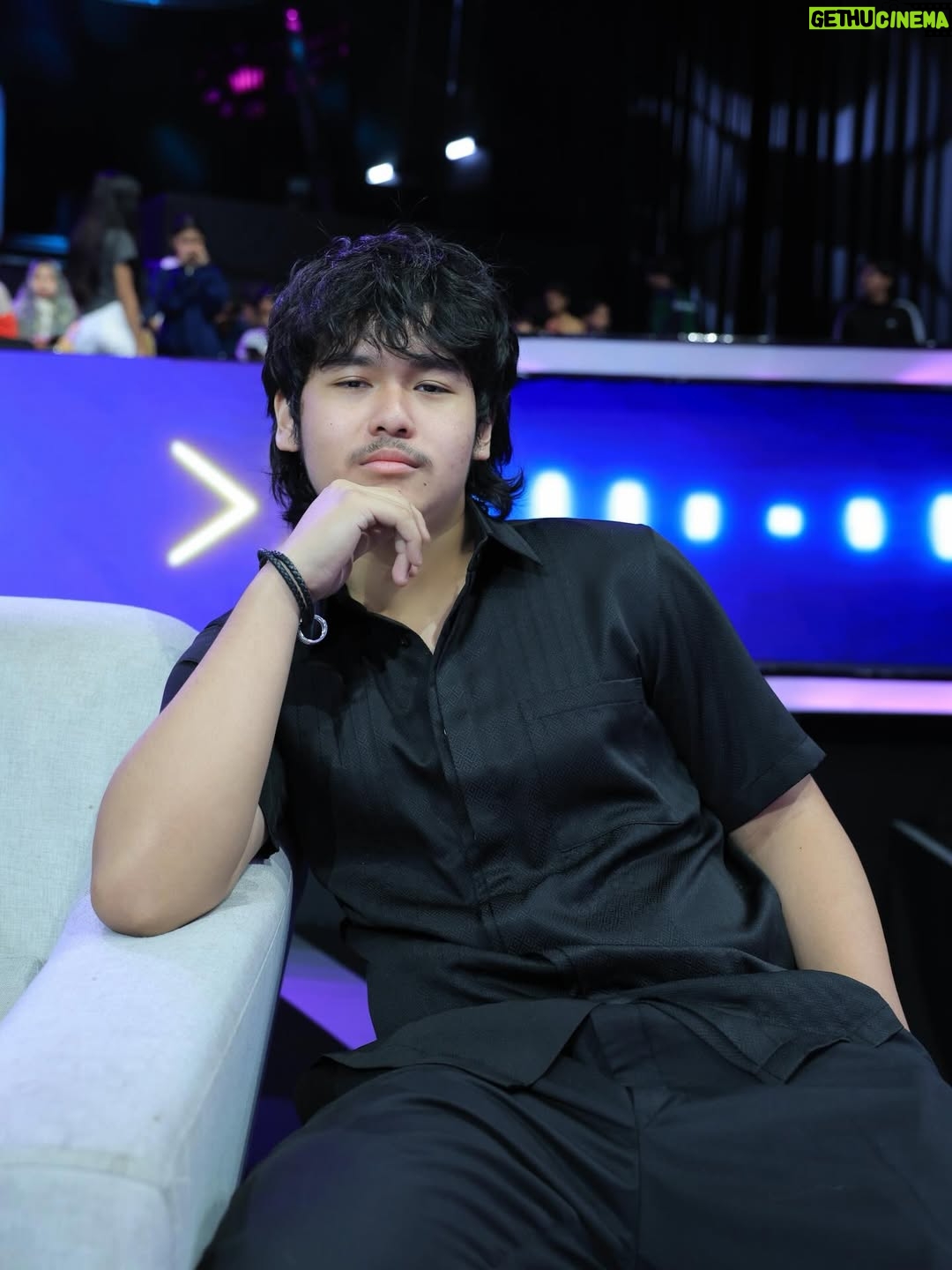 Inul Daratista - 18.5K Likes - mencintaimu sampai akhir hidupku.
apapun rasa dan karakter dlm hidupmu yg jauh dr sifat mama papa.
aku tetep mencintaimu sampai akhir dunia.
i lov u brondongku sing ganteng dw😍✨💋
@ivanderdamares 💋