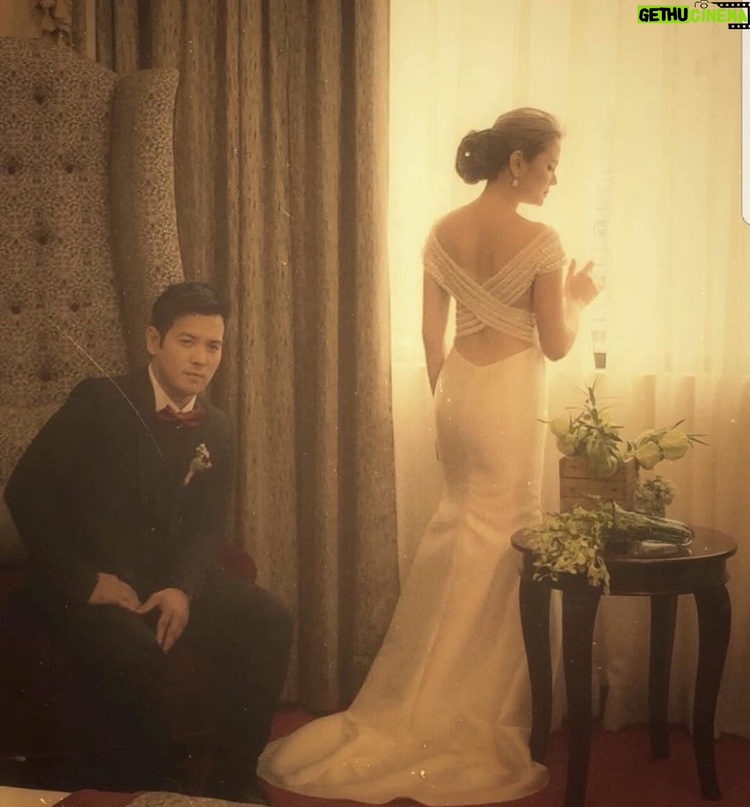 Isabel Oli - 31.4K Likes - Happy 42nd Birthday… wait, what… 42?! OMG! Getting even more pogi ha!!!🤣

Cuff, you are working today on your special day but I’m sure okay lang because you’re doing one of the things you love… directing.
Pero just want to take a moment to say how I appreciate you, how grateful I am for you, and how you’re such a blessing to me and our kids. One thing I love most is that no matter how tired you are, you always make time for us. Iba ka♥️ 

I pray that God will continue to bless you, protect you, guide you and fill you with joy and peace. May you continue to fulfill God’s purpose for you. May all the dreams of your heart come true according to God’s will🙏🏻

Blessed Birthday to you my Valentine @johnprats @direkpratty 🎂 

Love you 😘