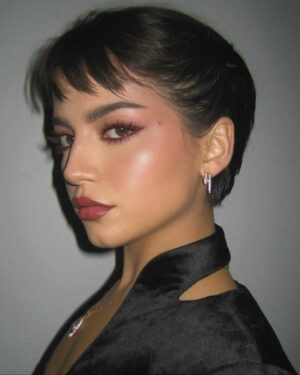 Isabela Merced Instagram - Got to wear some of the most beautiful pieces of my life last night with @bvlgari