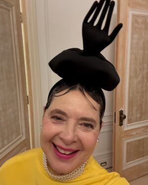 Isabella Rossellini Instagram - The selfie  I took in the dressing room of set of BEAUTY @thebeautyfx . I spent hours with the brilliant costume designer Sarah Evelyn @sarahevelyn creating the crazy looks for my character Franny. We wanted her  to be absurd, ridiculous, extreme yet still elegant . We had great fun!!!! 
When I was young I graduated from the design school in Rome  @accademiacostumeemoda . I thought  I would become a costume designer. I did not but still what I wear in a film helps me as an actress to determine the characters I play .