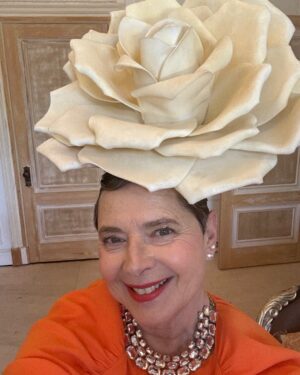 Isabella Rossellini Instagram - The selfie  I took in the dressing room of set of BEAUTY @thebeautyfx . I spent hours with the brilliant costume designer Sarah Evelyn @sarahevelyn creating the crazy looks for my character Franny. We wanted her  to be absurd, ridiculous, extreme yet still elegant . We had great fun!!!! 
When I was young I graduated from the design school in Rome  @accademiacostumeemoda . I thought  I would become a costume designer. I did not but still what I wear in a film helps me as an actress to determine the characters I play .