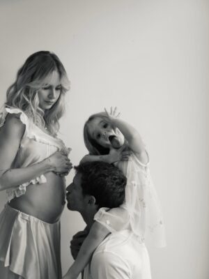 Isabella Scherer Instagram - oooops… I did it again 🤰🏼✨