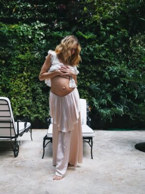 Isabella Scherer Instagram - oooops… I did it again 🤰🏼✨