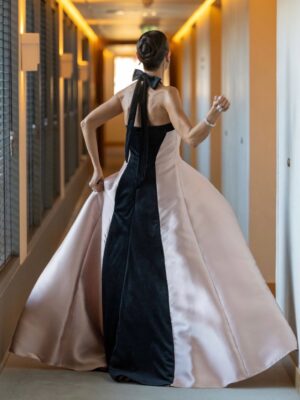 Iva Domingues Instagram - Gala 33 Aniversário @tvioficial 🍰🥂

Styling @goncalomello 
Vestido @pronovias 
Make Up @martacruz_makeup_ 
Cabelo @maryjane.hairstylist 
Joias @terzihan @terzihan.lisboa 
Host @evolutionhotels 
Fotos @alexxcosta