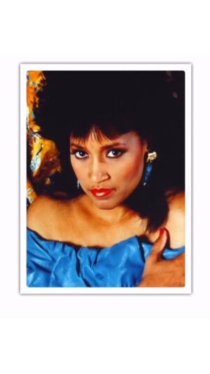 Jackée Harry Instagram - Oh the 90s.. I was more than a momma! 😝💋