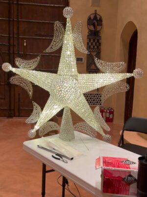 Jada Pinkett Smith Instagram - This year will be a very velvety Christmas 🎄✨ #Christmas2025 #VelvetChristmasTree #HolidayInteriors #HolidayMagic