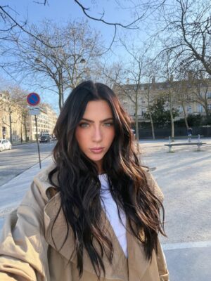 Jade Picon Instagram - salut paris 🇫🇷