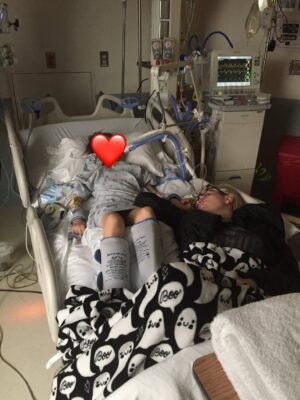 Jamie Lynn Spears Instagram - MIRACLE ANNIVERSARY🪽🤍
I will never take for granted the gift we were given, bc I’m very aware that so many times in these situations that is not the case. Thank you to every first responder, medical professional, friend, family, every single person who prayed for her, and ABOVE ALL THANK YOU GOD🙏🏻 go love on your people extra today, at the end of the day that is all that really matters