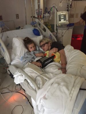 Jamie Lynn Spears Instagram - MIRACLE ANNIVERSARY🪽🤍
I will never take for granted the gift we were given, bc I’m very aware that so many times in these situations that is not the case. Thank you to every first responder, medical professional, friend, family, every single person who prayed for her, and ABOVE ALL THANK YOU GOD🙏🏻 go love on your people extra today, at the end of the day that is all that really matters