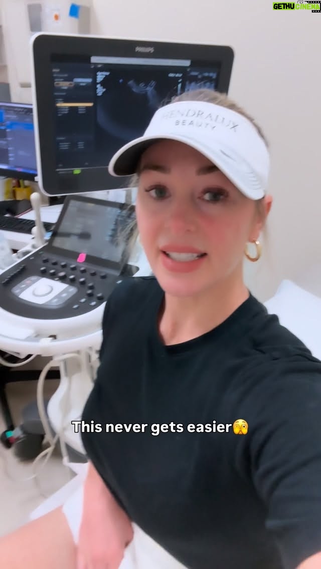 Jamie Otis - 5.7K Likes - Getting a v@g ultrasound bc I’ve had very irregular bl**ding. My doc just wants to be sure it isn’t anything more serious than hormonal issues.🙏🏻

Honestly, I don’t know why I’m so shy considering I’ve had many, many ultrasound like this in my lifetime … but here I am all bashful and stuff🤪😅

I had a sweet friend pass from ovari@n cancer. She left behind a sweet little boy.😢 She would’ve LOVED to be there for more than just his first day of kindergarten (she passed a couple days after his first day of K).😢

I know she’d want me to encourage you to get your paps so since you’re here reading this, let this be your reminder.🙏🏻 I know it’s uncomfortable, but it’s worth it for your life.❤️

If you haven’t had your pap or an appointment recently, get get looked at girlfran!😘

RIP Sarah!😇 We love and miss you. @bare_minimum_momma