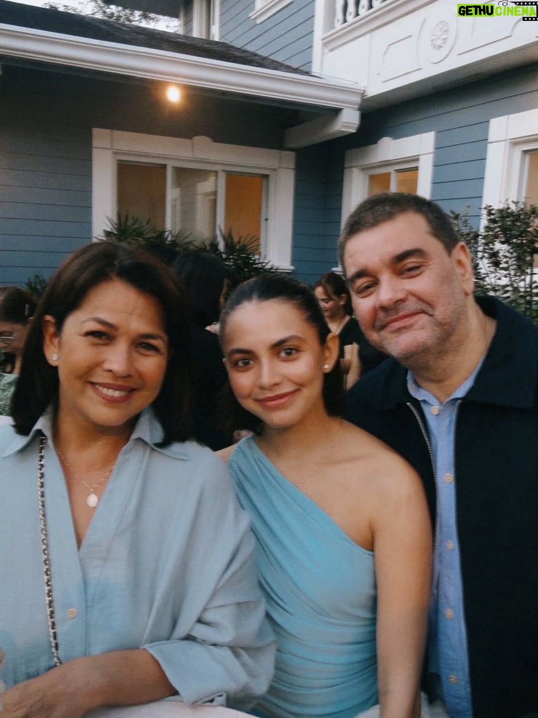 Janine Gutierrez - 130.3K Likes - family day 🤍

congratulations uncle ken and sam!!!! Ken and I grew up together, along with all of mama's siblings and I'm so happy for him!!! celebrating you and your family always, Ken, Sam & Summer!! 🤍 🤍

also sinulit na namin ang chance na magpa-picture sa parents ala graduation. kita na kung sino ang kamukha nino!!!! so grateful to always celebrate and spend time with both of you, mama and papa :)