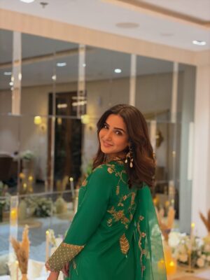 Jasmin Bhasin Instagram - An evening for love and peace š¤
Wearing @rajiramniq